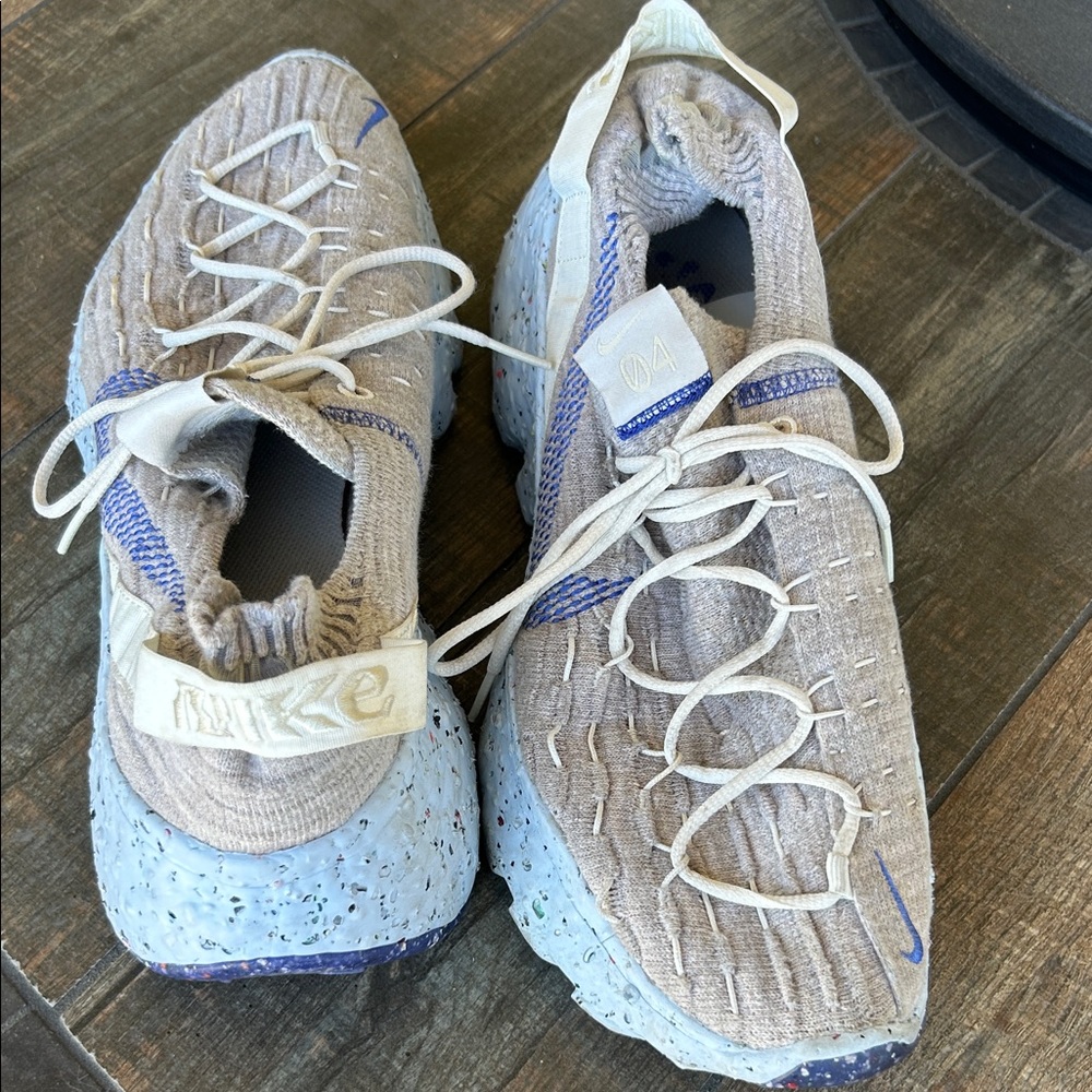 GUC Nike 04 Space Hippie Beige and Blue Men’s Sock Fit Confetti Tread Sneakers